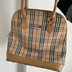 **MINT CONDITION** Burberry Blue Label Purse